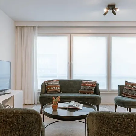 Cosy Near The Seafront Of Knokke-Heist